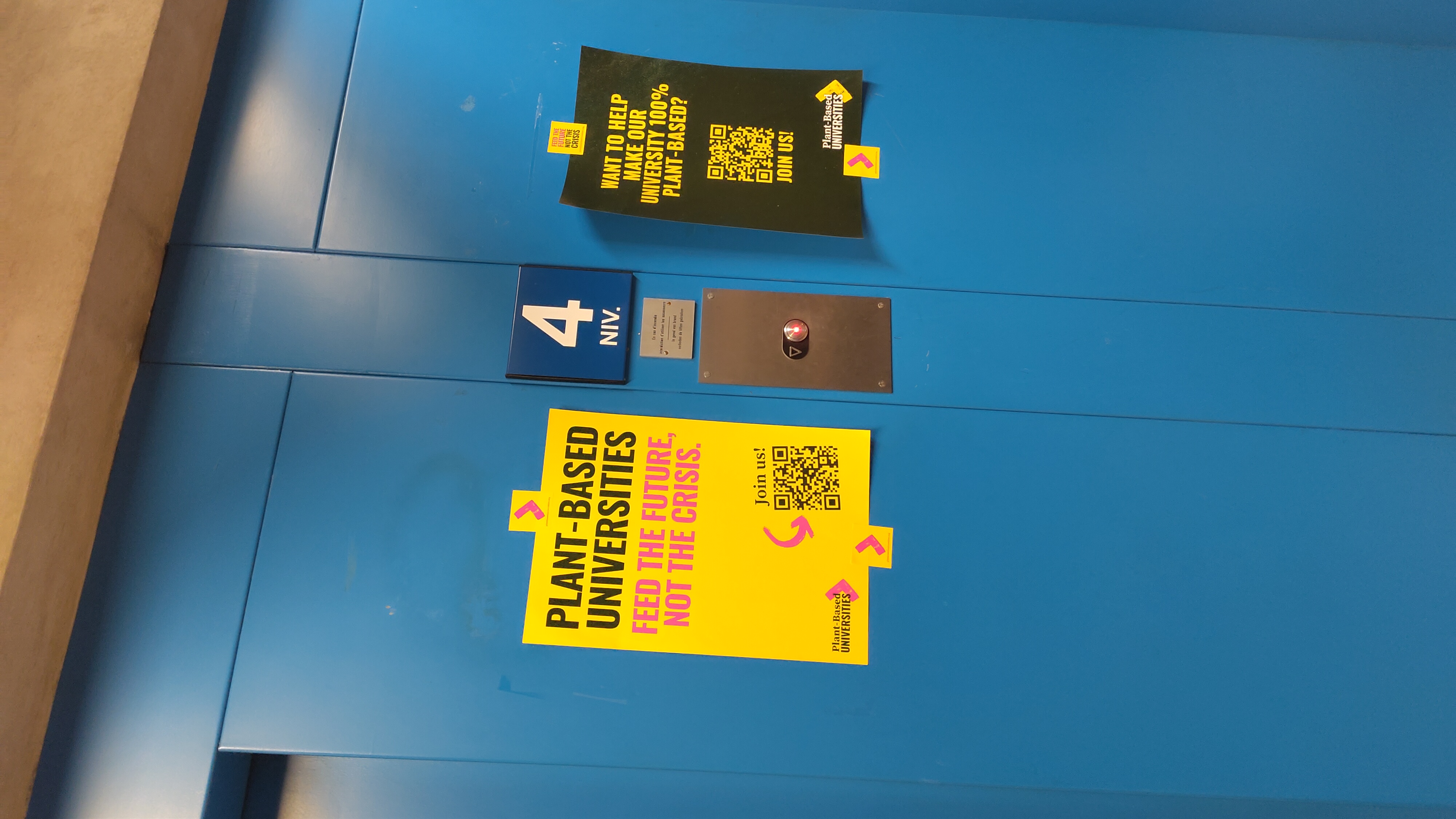 First postering session together with the VUB campaign, attracting the first signups...